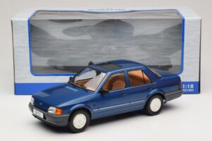 Ford Orion Mk2 1.6i Metallic Blue MCG 1:18 MCG18490 Metal - imagem 6 de 6