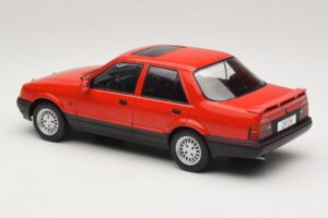 Ford Orion Mk2 1600E Vermelho MCG 1:18 MCG18488 Metal - imagem 5 de 6