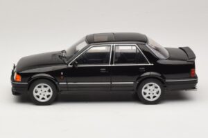 Ford Orion Mk2 RS Package Preto MCG 1:18 MCG18649 Metal - imagem 3 de 6