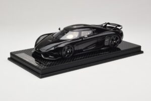 Koenigsegg Regera Preto Pacote de Carbono Interior Bege FrontiArt 1:18 Koenigsegg Regera Preto Pacote de Carbono Interior Bege FrontiArt 1:18 REMC042 Resina