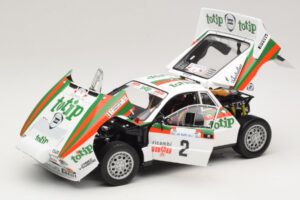 Lancia 037 #2 A. Bettega / M. Perissinot Rally San Marino 1984 Kyosho 1:18 08306F Metal - imagem 2 de 8