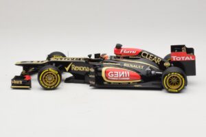 Lotus F1 Team E21 #7 K. Raikkonen Showcar 2013 Minichamps 1:18 110130077 Metal - imagem 3 de 7