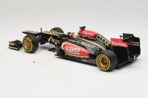 Lotus F1 Team E21 #7 K. Raikkonen Showcar 2013 Minichamps 1:18 110130077 Metal - imagem 5 de 7