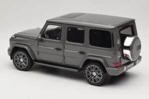 Mercedes G-Class W465 Classic Grey Norev 1:18 183035 Metal - imagem 5 de 6