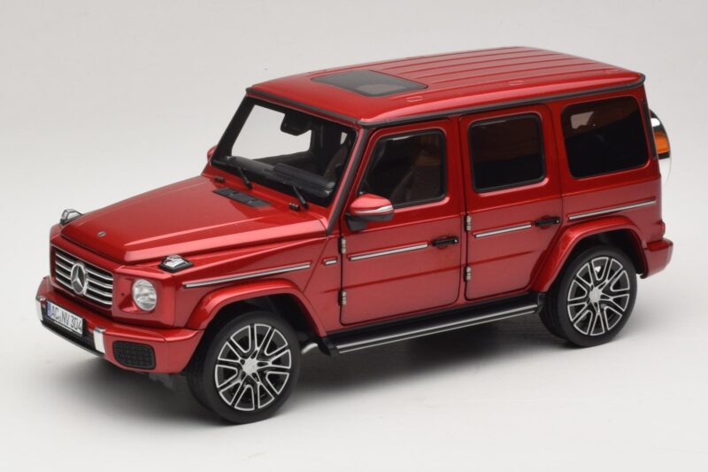 Mercedes G-Class W465 Hyacinth Red Norev 1:18 183037 Metal