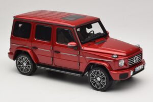 Mercedes G-Class W465 Hyacinth Red Norev 1:18 183037 Metal - imagem 4 de 6