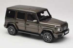 Mercedes G-Class W465 Indium Grey Norev 1:18 183036 Metal - imagem 4 de 6