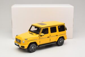 Mercedes G-Class W465 Sun Yellow Norev 1:18 183038 Metal - imagem 6 de 6