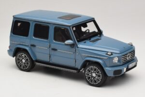 Mercedes G-Class W465 Vintage Blue Norev 1:18 183034 Metal - imagem 4 de 6