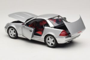 Mercedes SLK230 R170 AMG Roadster Prata UT Models 1:18 26152 Metal - imagem 5 de 8