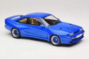 Opel Manta B Azul Metálico MCG 1:18 MCG18258 Metal - imagem 4 de 6