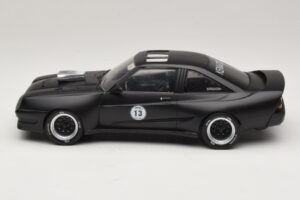 Opel Manta B Custom Preto Fosco Kenwood MCG 1:18 MCG18095 Metal - imagem 3 de 6