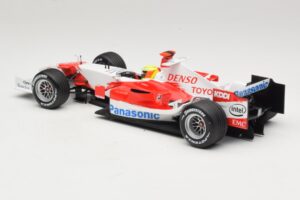 Panasonic Toyota Racing TF106 #12 R. Schumacher Presentation 2006 Minichamps 1:18 AM59553G Metal - imagem 5 de 6