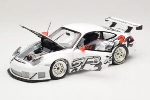 Porsche 911 996 GT3 RSR Branco 2005 Minichamps 1:18 WAP02160215 Metal - imagem 2 de 8