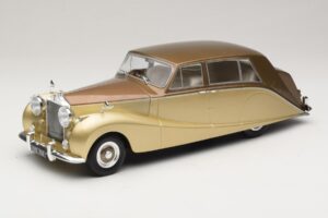 Rolls-Royce Silver Wraith Empress by Hooper Castanho & Dourado MCG 1:18 MCG18000 Metal