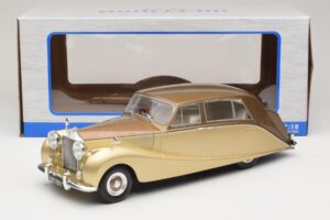 Rolls-Royce Silver Wraith Empress by Hooper Castanho & Dourado MCG 1:18 MCG18000 Metal - imagem 6 de 6