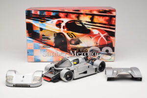 Sauber C9 Ice Silver 1989 Exoto 1:18 SAUBER003 Metal - imagem 7 de 7