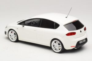 SEAT Leon Cupra R Mk2 Branco Otto 1:18 OT1332 Resina - imagem 5 de 6