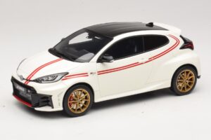 Toyota GR Yaris TGR Italy Edição Limitada Pure White Otto 1:18 OT1183 Resina