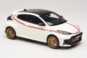 Toyota GR Yaris TGR Italy Edição Limitada Pure White Otto 1:18 OT1183 Resina - imagem 4 de 6