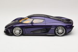 Koenigsegg Regera Roxo GT Spirit 1:18 GT973 Resina - imagem 3 de 6