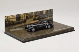 Alfa Romeo 8C 2900B Lungo Preto Minichamps 1:43 436120421 Metal - imagem 2 de 5