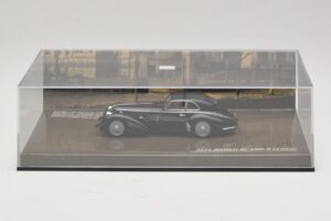 Alfa Romeo 8C 2900B Lungo Preto Minichamps 1:43 436120421 Metal - imagem 5 de 5