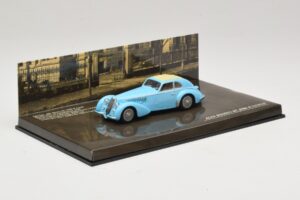 Alfa Romeo 8C 2900B Lungo Azul Claro Minichamps 1:43 436120420 Metal - imagem 2 de 5