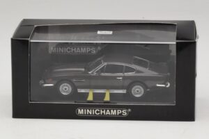 Aston Martin DBS On Her Majesty's Secret Service Com Esquis Minichamps 1:43 436137600-P1 Metal - imagem 4 de 4
