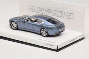 Aston Martin Rapide Azul Metálico Minichamps 1:43 437137903 Metal - imagem 3 de 5