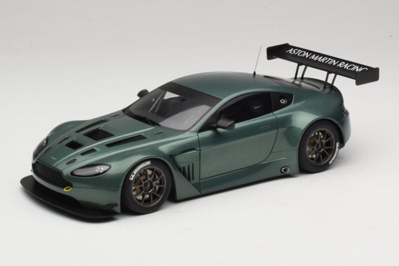 Aston Martin V12 Vantage GT3 Verde AUTOart 1:18 81306 Metal
