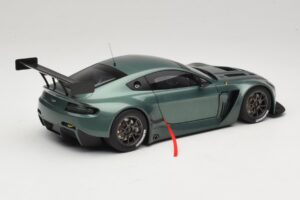 Aston Martin V12 Vantage GT3 Verde AUTOart 1:18 81306 Metal - imagem 2 de 6