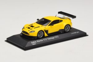 Aston Martin V12 Vantage GT3 Amarelo Minichamps 1:43 437121391 Metal - imagem 2 de 4