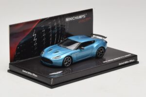 Aston Martin V12 Zagato Alba Blue Minichamps 1:43 437137222 Metal - imagem 2 de 5