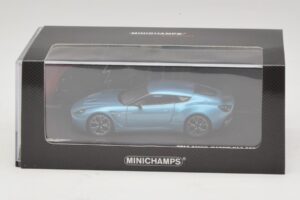 Aston Martin V12 Zagato Alba Blue Minichamps 1:43 437137222 Metal - imagem 5 de 5