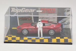 Aston Martin Vanquish S Vermelho Top Gear Com Figura Minichamps 1:43 519431372 Metal - imagem 4 de 5