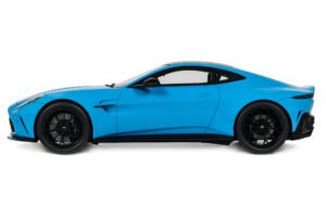 Aston Martin Vantage Elwood Blue GT Spirit 1:18 GT1008 Resina - imagem 3 de 5
