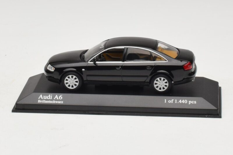 Audi A6 C5 Preto Minichamps 1:43 430010200 Metal