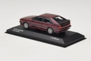 Audi Quattro Castanho Metálico Minichamps 1:43 430019429 Metal - imagem 3 de 4