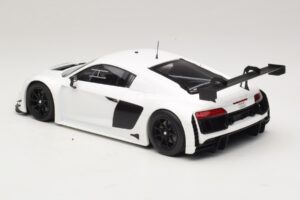 Audi R8 LMS Ultra Branco 2015 Minichamps 1:18 153151100 Metal - imagem 5 de 6