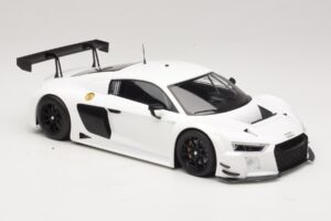 Audi R8 LMS Ultra Branco 2015 Minichamps 1:18 153151100 Metal - imagem 4 de 6