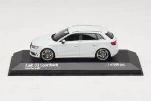 Audi S3 8V Sportback Branco Minichamps 1:43 437013010 Metal