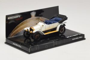 Audi Typ A Phaeton Branco Azul Minichamps 1:43 437019032 Metal - imagem 2 de 5