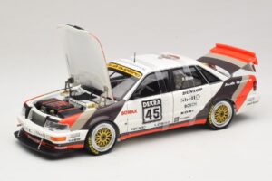 Audi V8 Quattro DTM #45 F. Biela Team AZR 1991 Minichamps 1:18 100911045 Metal - imagem 2 de 8