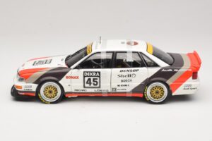 Audi V8 Quattro DTM #45 F. Biela Team AZR 1991 Minichamps 1:18 100911045 Metal - imagem 4 de 8