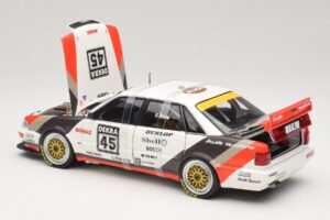 Audi V8 Quattro DTM #45 F. Biela Team AZR 1991 Minichamps 1:18 100911045 Metal - imagem 5 de 8