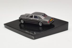Bentley Arnage T Cypress Grey Minichamps 1:43 BL386 Metal - imagem 3 de 4