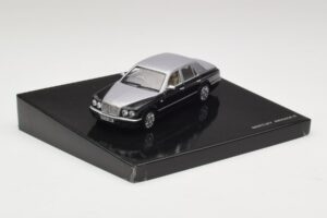 Bentley Arnage R Prata Minichamps 1:43 BL387 Metal - imagem 2 de 4