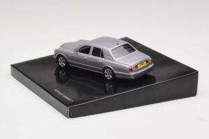 Bentley Arnage T Silver Tempest Minichamps 1:43 BL326 Metal - imagem 3 de 4