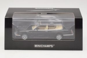 Bentley Azure Preto Minichamps 1:43 436139930 Metal - imagem 4 de 4